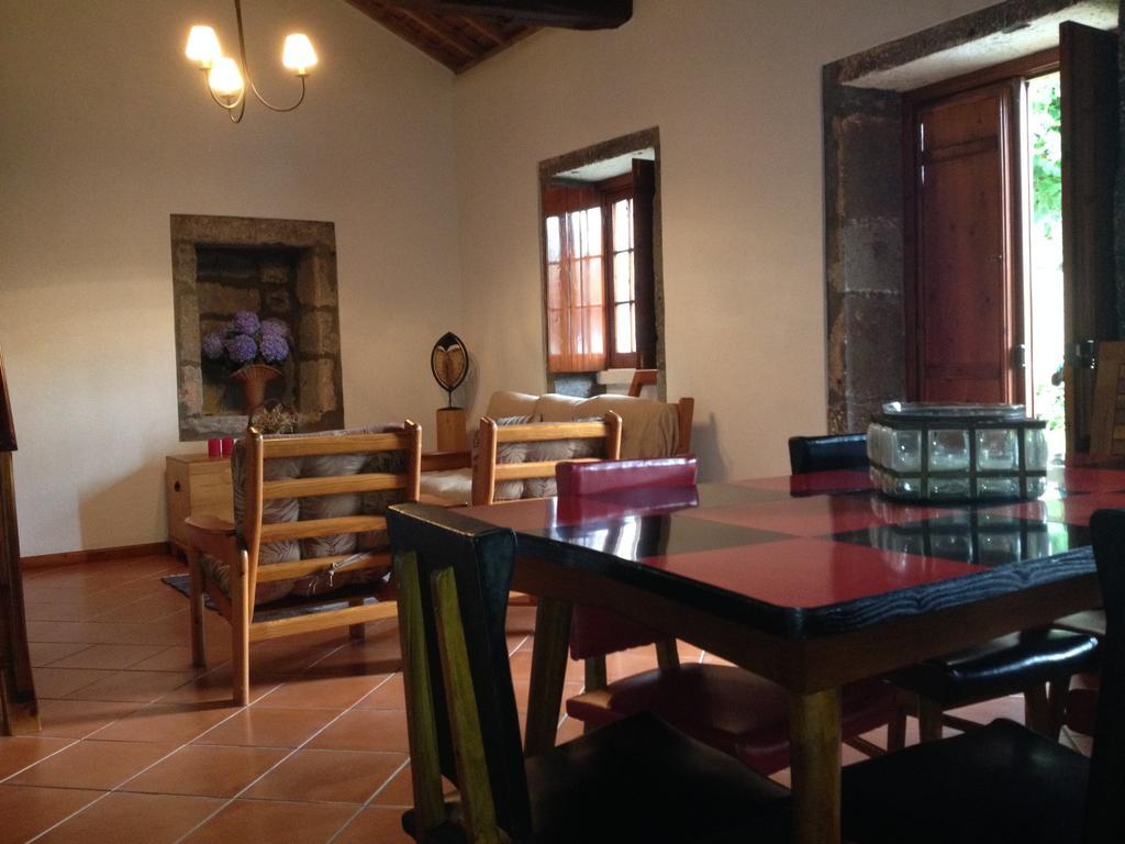 Moradia Rustica Jardim Villa คาลัวรา ภายนอก รูปภาพ
